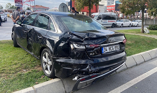 Ümraniye'de yolcu otobüsü otomobile ve yayaya çarptı: 2 yaralı