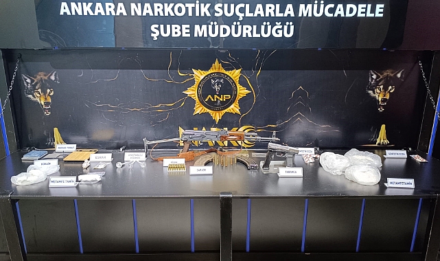 Zehir tacirlerine operasyon: 3 gözaltı