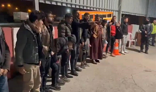 12 kaçak göçmen yakalandı 3 organizatör tutuklandı