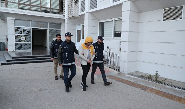 Dolandırıcılıktan Interpol tarafından aranan şahıs yakalandı