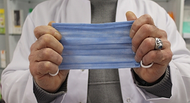 Eczacılardan yeni virüs varyantlarına karşı maske takma tavsiyesi