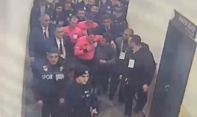 Emre Belözoğlu'nun, Halil Umut Meler'e sarıldığı anların görüntüleri ortaya çıktı