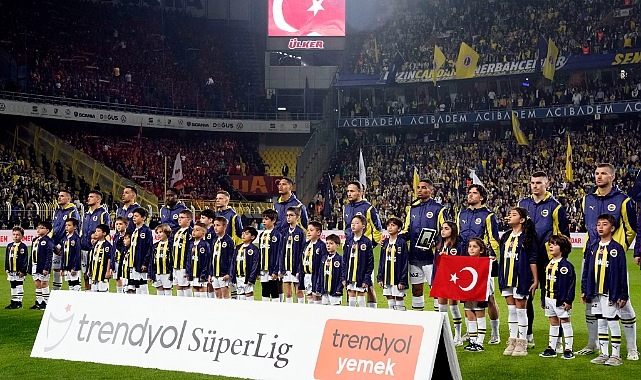Fenerbahçe’de hedef çifte kupa