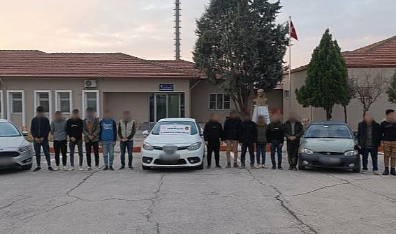 Gaziantep'te 19 düzensiz göçmen ile 3 organizatör yakalandı