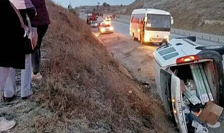 Gizli buzlanma kazalara neden oldu: 3 yaralı