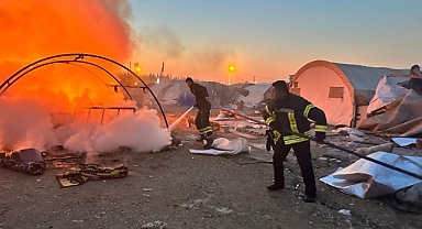 Hatay’da çadır alevlere teslim oldu