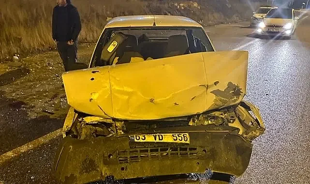 Karaköprü'de iki otomobil çarpıştı: 2 ağır yaralı