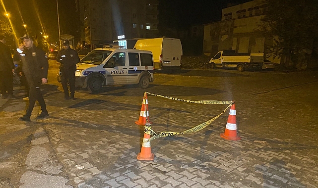 Küçük çocuk elindeki tabancayla rast gele ateş açtı