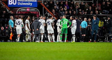 Lockyer yere yığıldı, Bournemouth - Luton Town maçı ertelendi