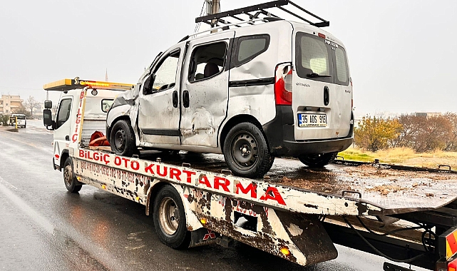 Mardin’de tır, hafif ticari araca arkadan çarptı: 1 yaralı