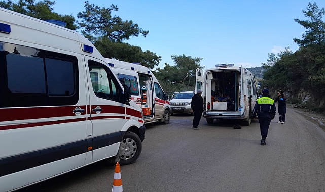 Minibüs şarampole yuvarlandı; 7 yaralı