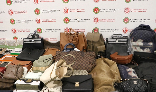 Piyasa değeri milyonlarca lira değerinde olan kaçak lüks eşyalar ele geçirildi