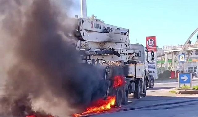 Şanlıurfa'da hayatını tehlikeye atan sürücü facia yaşanmasını engelledi