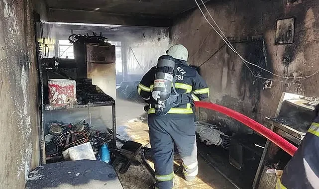 Şanlıurfa'da iş yerinde yangın meydana geldi