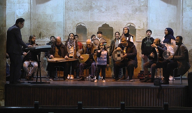 Şanlıurfa'da savaş mağduru çocuklardan Filistin'e şarkılı destek