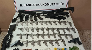Şanlıurfa'nın o ilçesinde ahırda çok sayıda silah ve mühimmat bulundu!