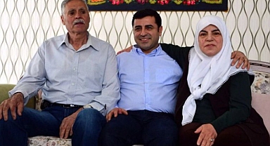 Sellahatin Demirtaş'ın babası hayatını kaybetti!