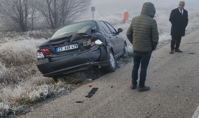 Sis ve gizli buzlanma kazaya neden oldu: 4 yaralı