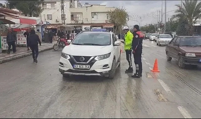 Urfa'da huzur ve güven uygulaması! 900 araç ve şahsa ceza kesildi