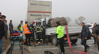 Yoğun sis zincirleme kazalara yol açtı: 5 yaralı