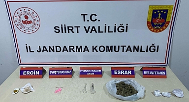 Yol kontrolü sırasında uyuşturucu bulundu: 3 gözaltı