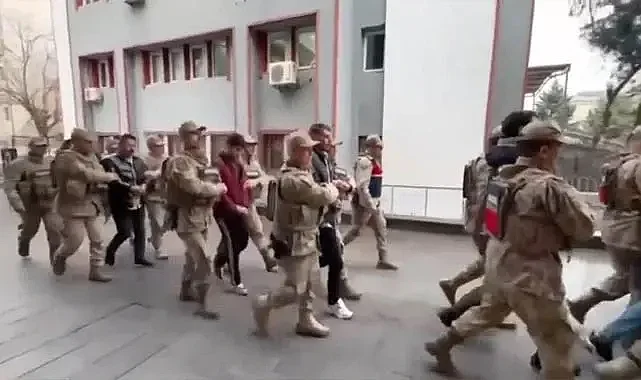 1️0️ ilde "SİBERGÖZ-19"operasyonu: 3️3 şüpheli yakalandı