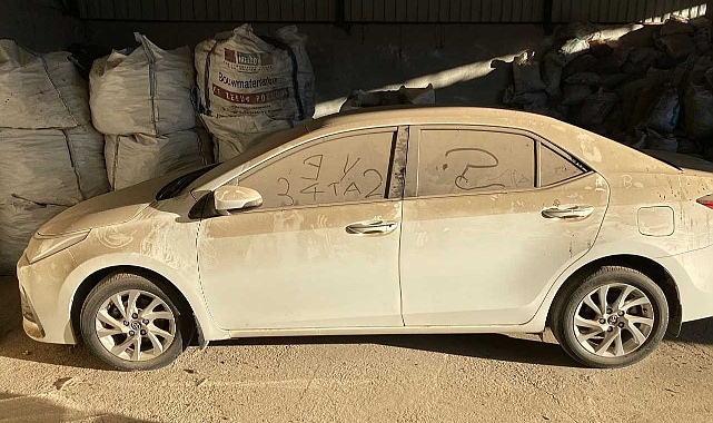 2 yıl önce çalınan otomobil bulunarak sahibine teslim edildi