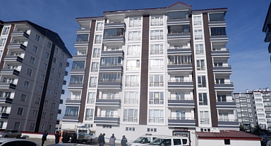 4. Kattan düşen kadın hayatını kaybetti