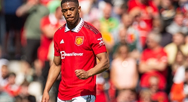 Anthony Martial, yaklaşık 10 hafta sahalardan uzak kalacak