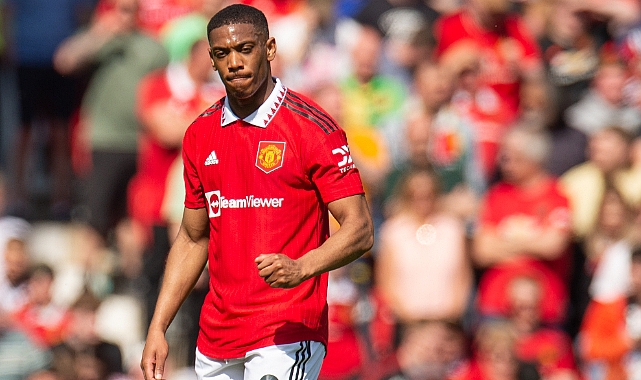 Anthony Martial, yaklaşık 10 hafta sahalardan uzak kalacak