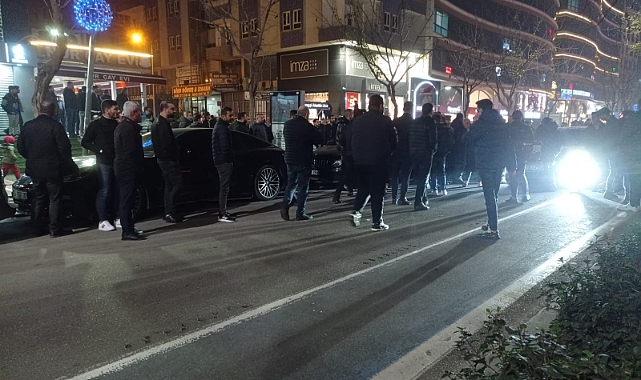 Bıçaklı ve silahlı kavga: 3 yaralı