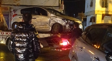 İki otomobil çarpıştı: 6 yaralı