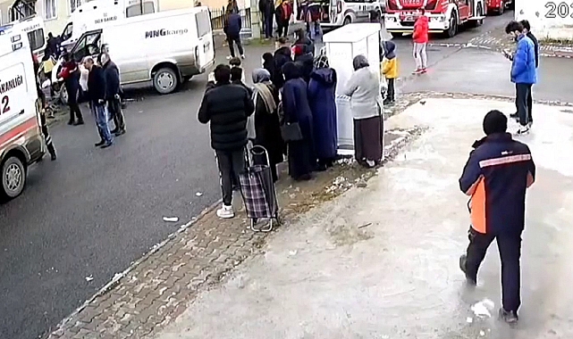 Kargo minibüsü ile otomobil çarpıştı: 5 yaralı