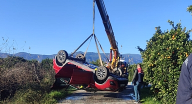 Kontrolden çıkan otomobil su kanalına uçtu: 1 ölü