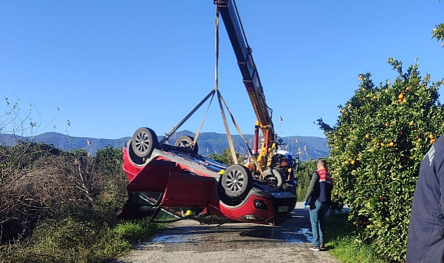 Kontrolden çıkan otomobil su kanalına uçtu: 1 ölü