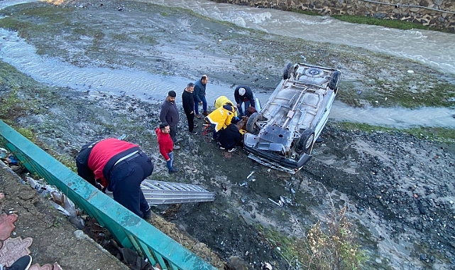 Osmaniye'de otomobil dereye uçtu: 2 yaralı