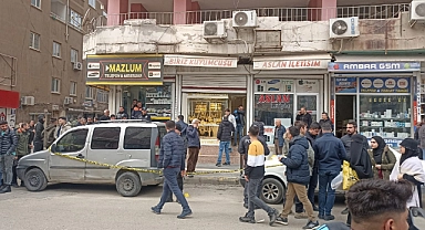 Şanlıurfa Caddesi'nde kuyumcuya saldırı düzenledi