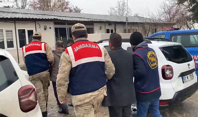 Şanlıurfa'da kasten adam öldürme suçundan aranan zanlılar yakalandı