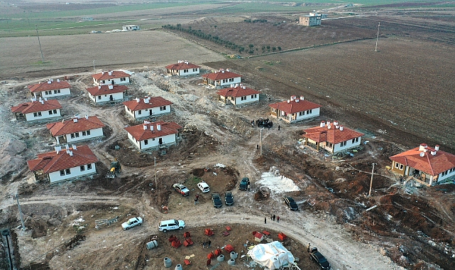 Şanlıurfa'da köy evleri hak sahiplerine teslim edilecek