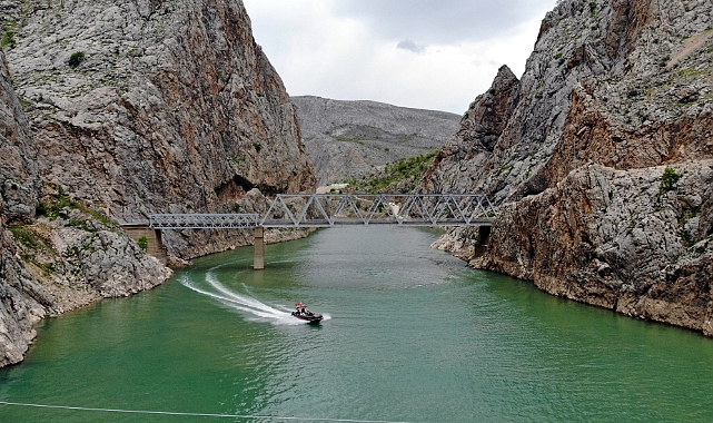 Şanlıurfa topraklarına değer katan Fırat Nehri, 3 ülkeye hayat veriyor