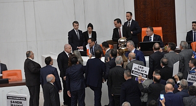 TBMM Genel Kurulu'nda Can Atalay kararı okunurken gerginlik yaşandı