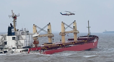 Türk denizcilerin de bulunduğu gemi battı