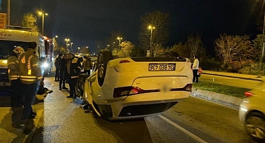 Virajı alamayan otomobil takla attı: 2 yaralı