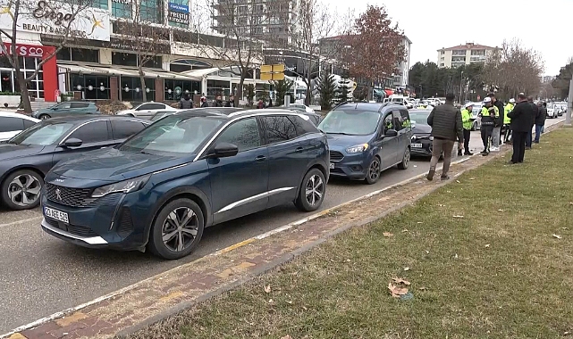 Zincirleme trafik kazası: 2 yaralı