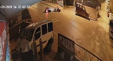 2 motosiklet kafa kafaya çarpıştı... O anlar kamerada
