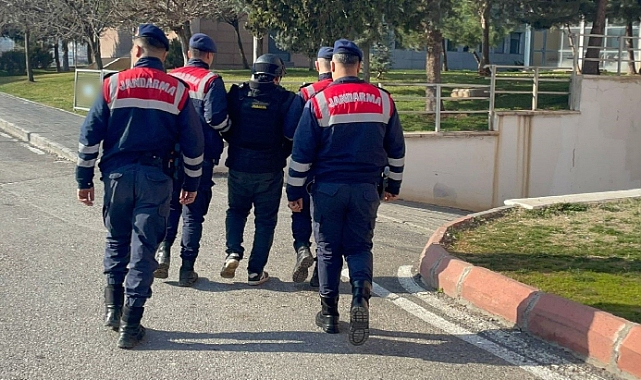 3 kardeşin öldüğü muhtarlık kavgası firarisi saklandığı samanlıkta yakalandı