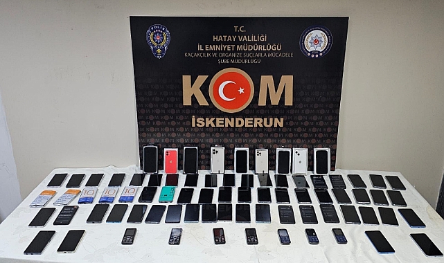 77 adet kaçak cep telefonu ele geçirildi