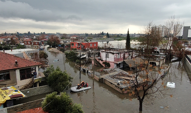 Felaketin yaşandığı Antalya’da bir mahalle sular altında kaldı