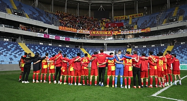 Göztepe, ikinci sıradaki yerini sağlamlaştırdı