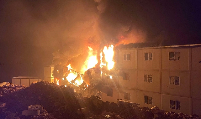 İşçilerin kaldığı konteynerlerde yangın: 11 yaralı